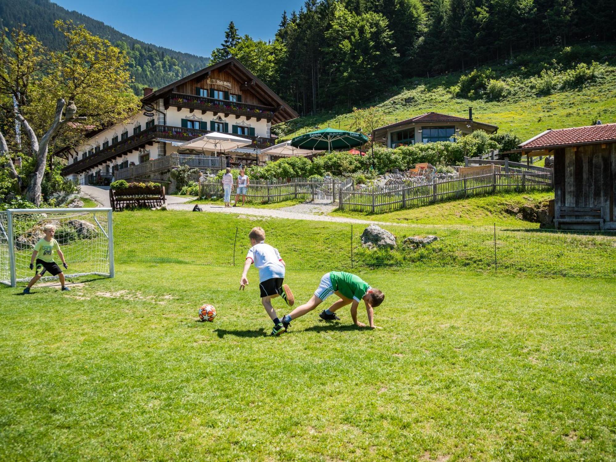 Berggasthof Hotel Duftbraeu I Ruhige Alleinlage I Mitten Im Gruenen Samerberg Exterior photo